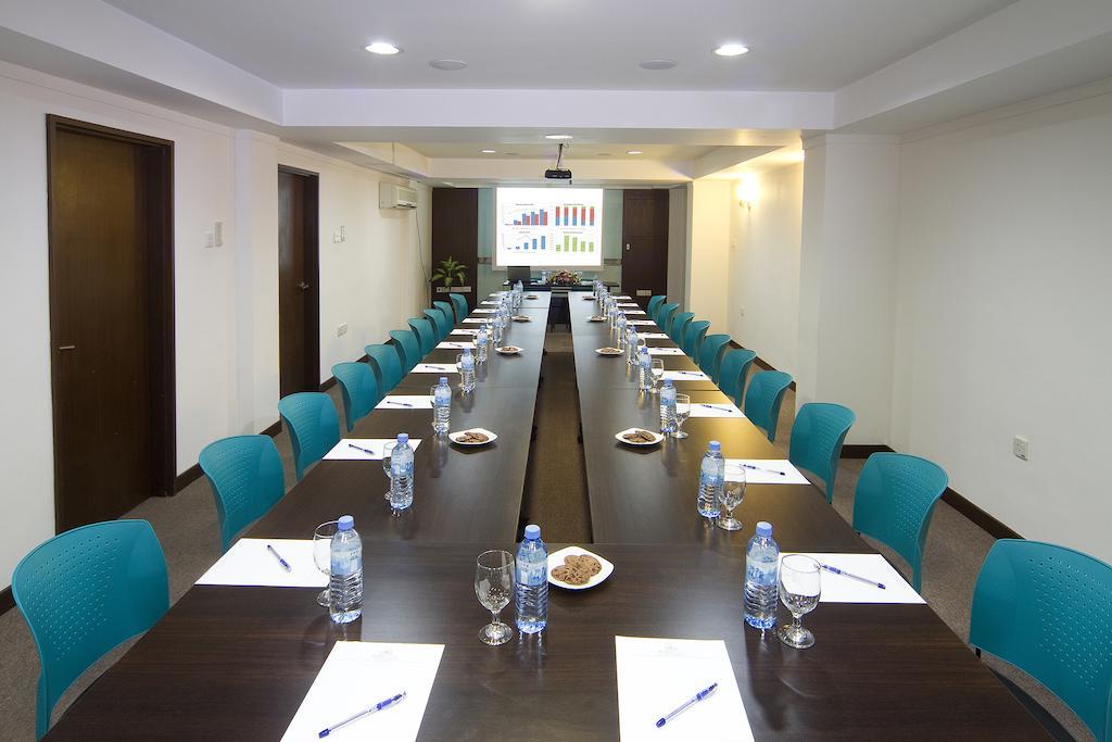 Mookai Suites Мале Екстериор снимка